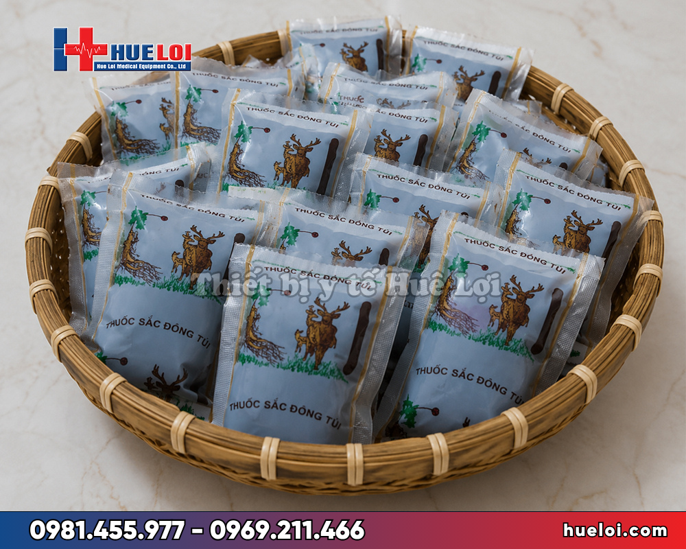Máy sắc thuốc đóng túi tự động 3 nồi đun YJC20/3+1 — 3 bình × 20 lít